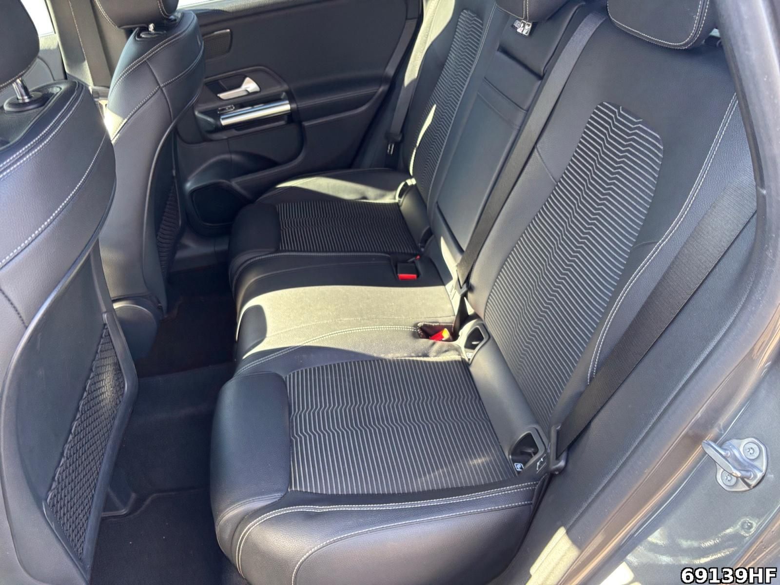 Fahrzeugabbildung Mercedes-Benz B 180 Edition 19 (EURO 6d-TEMP)