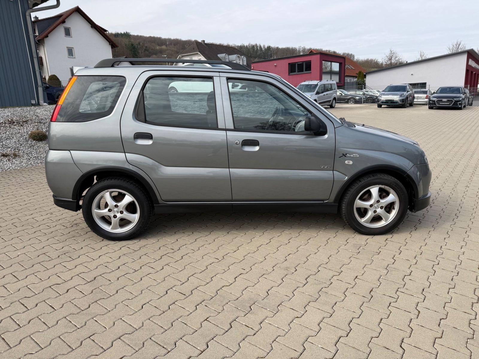 Fahrzeugabbildung Suzuki Ignis 1.5i°Allrad°Tüv 3-28°1.Hand°8-fach°