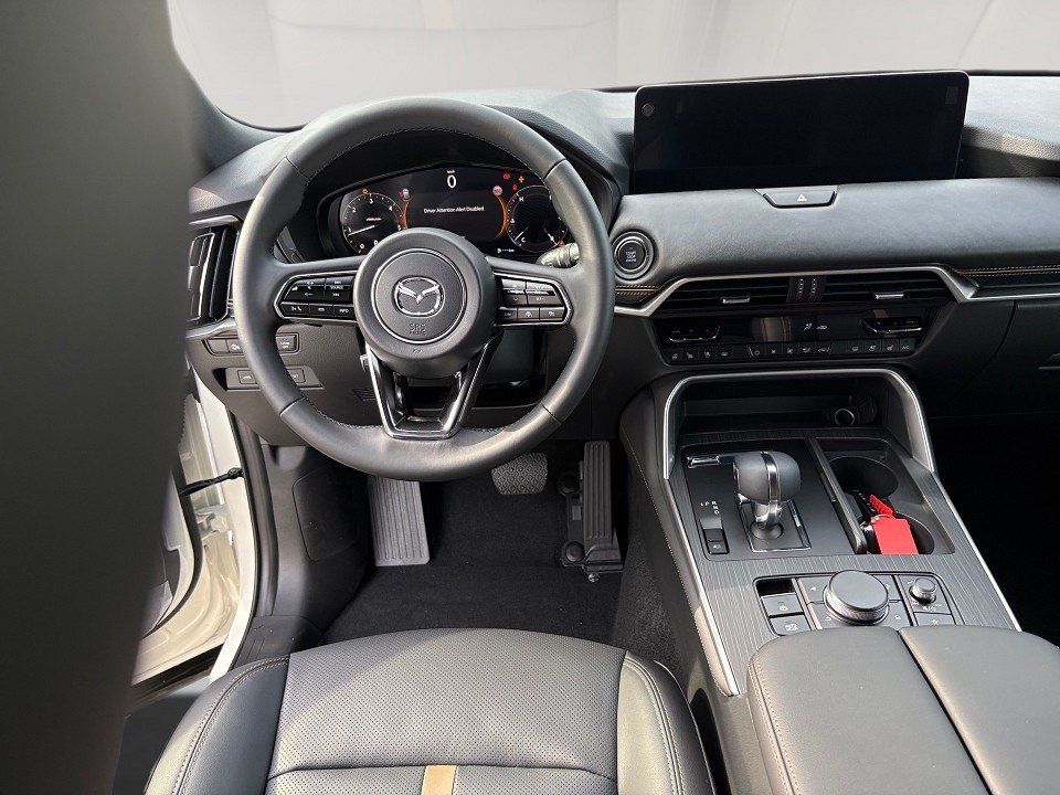 Fahrzeugabbildung Mazda CX-60 3.3d 200PS A/T Homura Plus