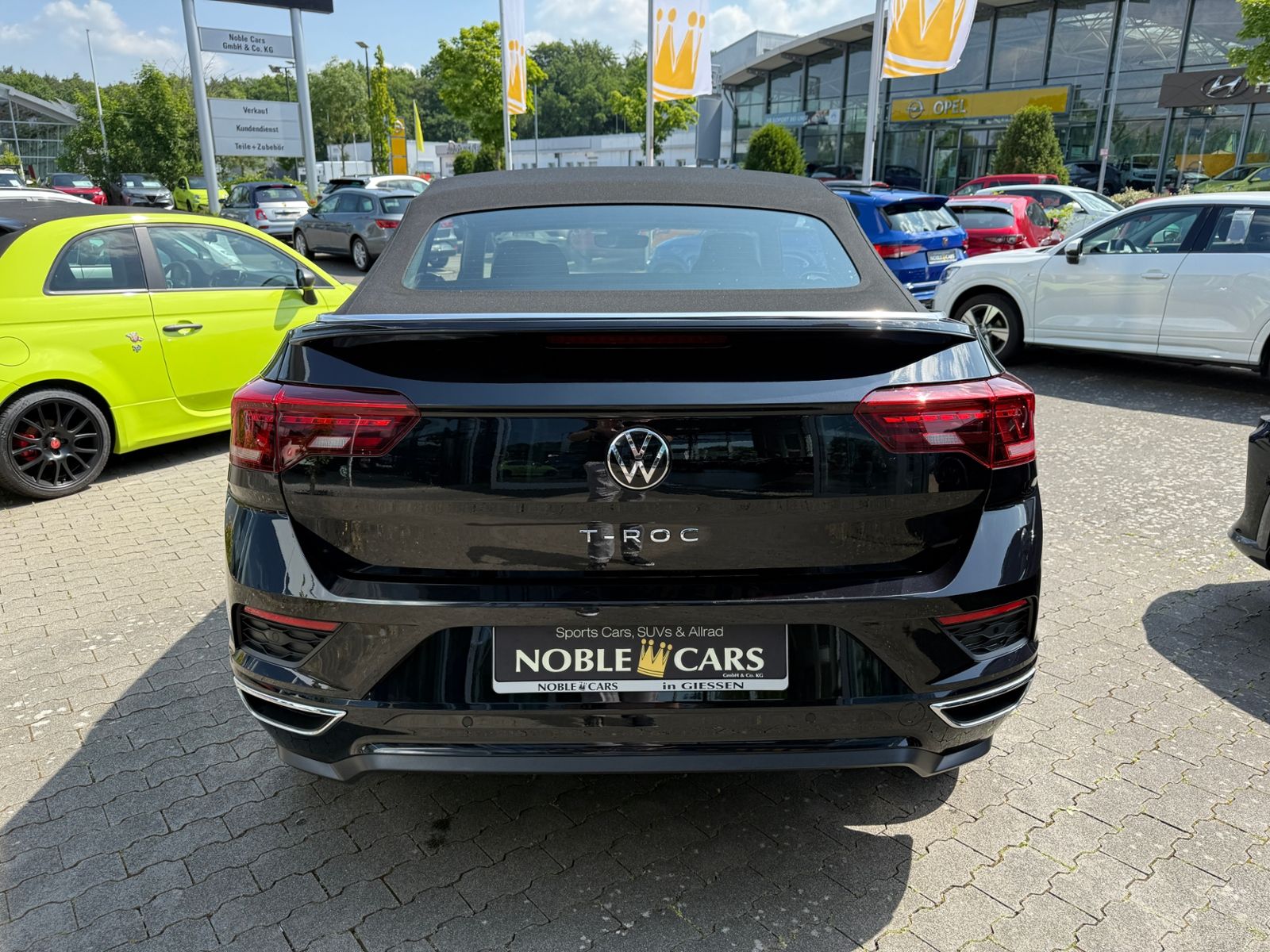 Fahrzeugabbildung Volkswagen T-Roc Cabriolet R-Line AHK LED NAVI ALU