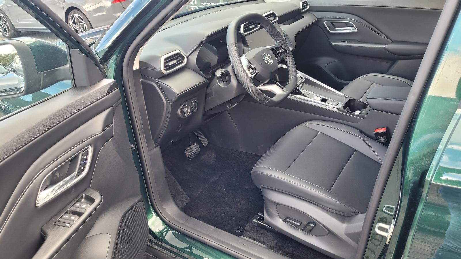 MG ZS