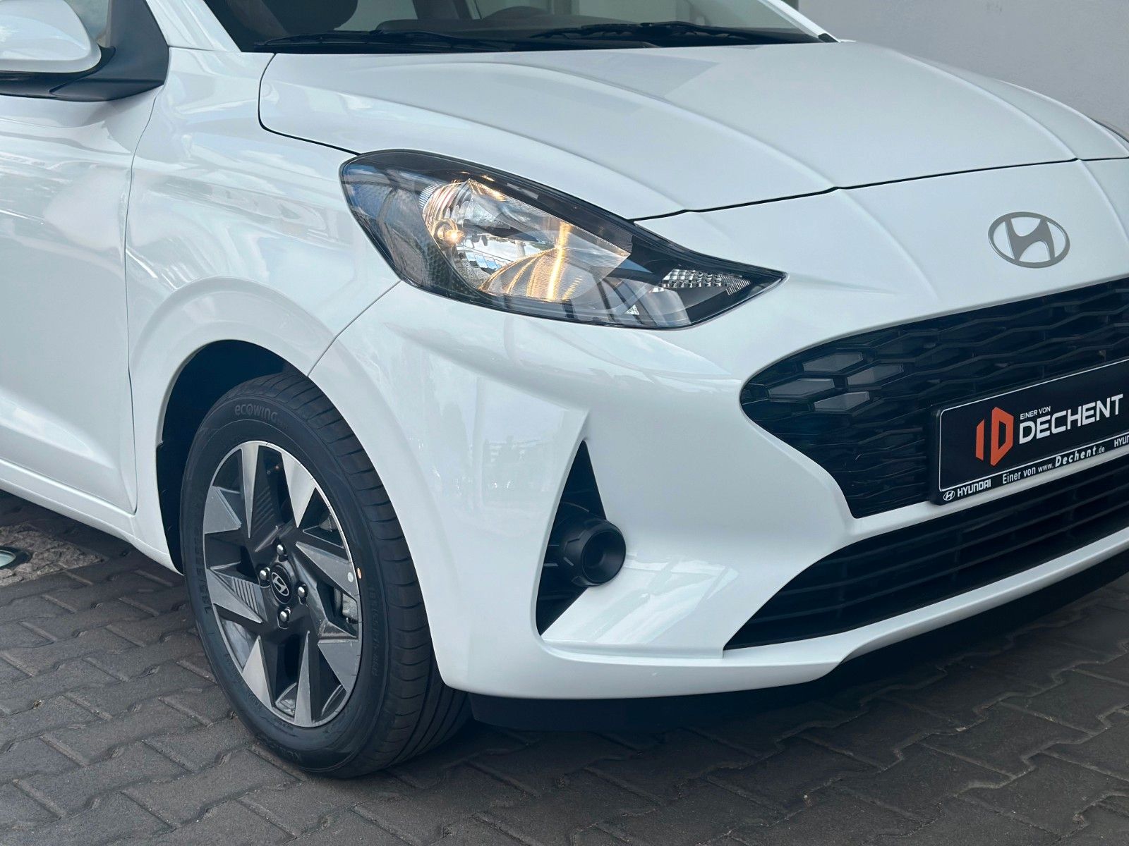 Fahrzeugabbildung Hyundai i10 Trend 1.2l 84PS Navi/SHZ!