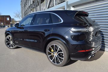 Porsche Cayenne - 4