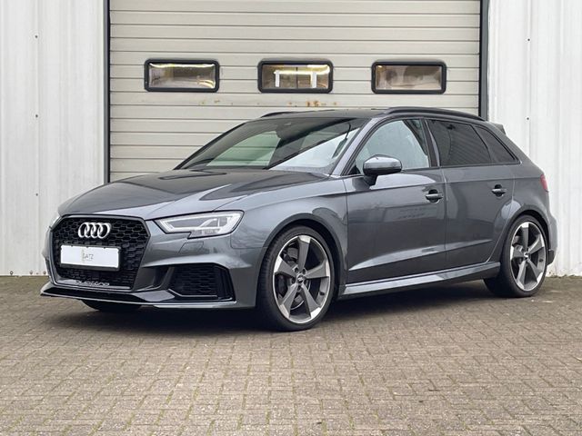 Audi RS3  Sportback 2.5 TFSI quattro°Carbon°RS-Sitze