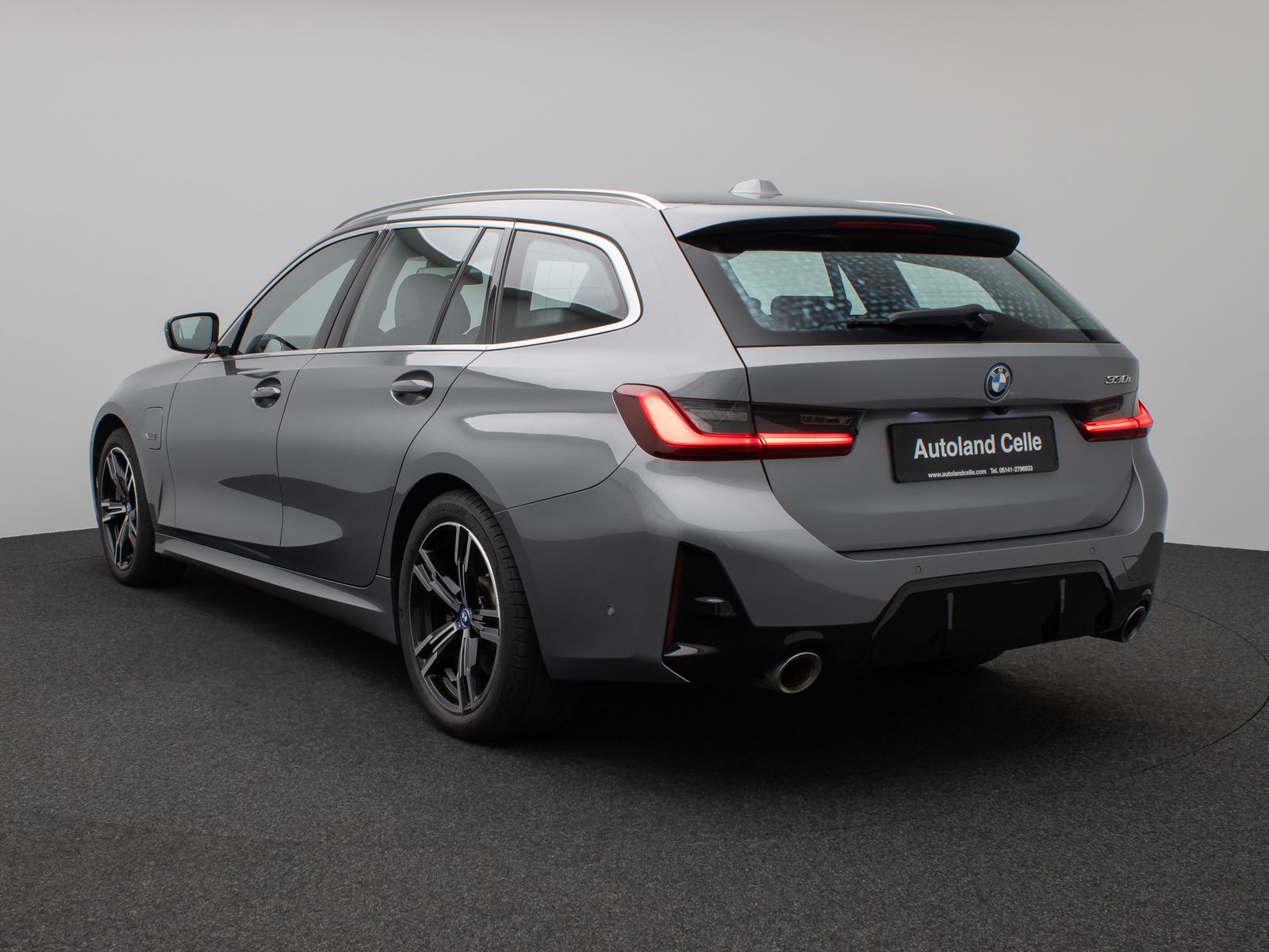 Fahrzeugabbildung BMW 330e M Sport Kamera HUD DAB H/K Alarm LED 18Zoll