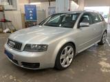 Audi S4 4.2 quattro Avant +SCHALTER+3.HAND+RECARO+SHZ - Audi S4: Kombi, 4.2