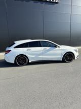 Mercedes-Benz CLA 45 AMG Shooting Brake - weiße Mercedes-Benz CLA 45 AMG Shooting Brake
