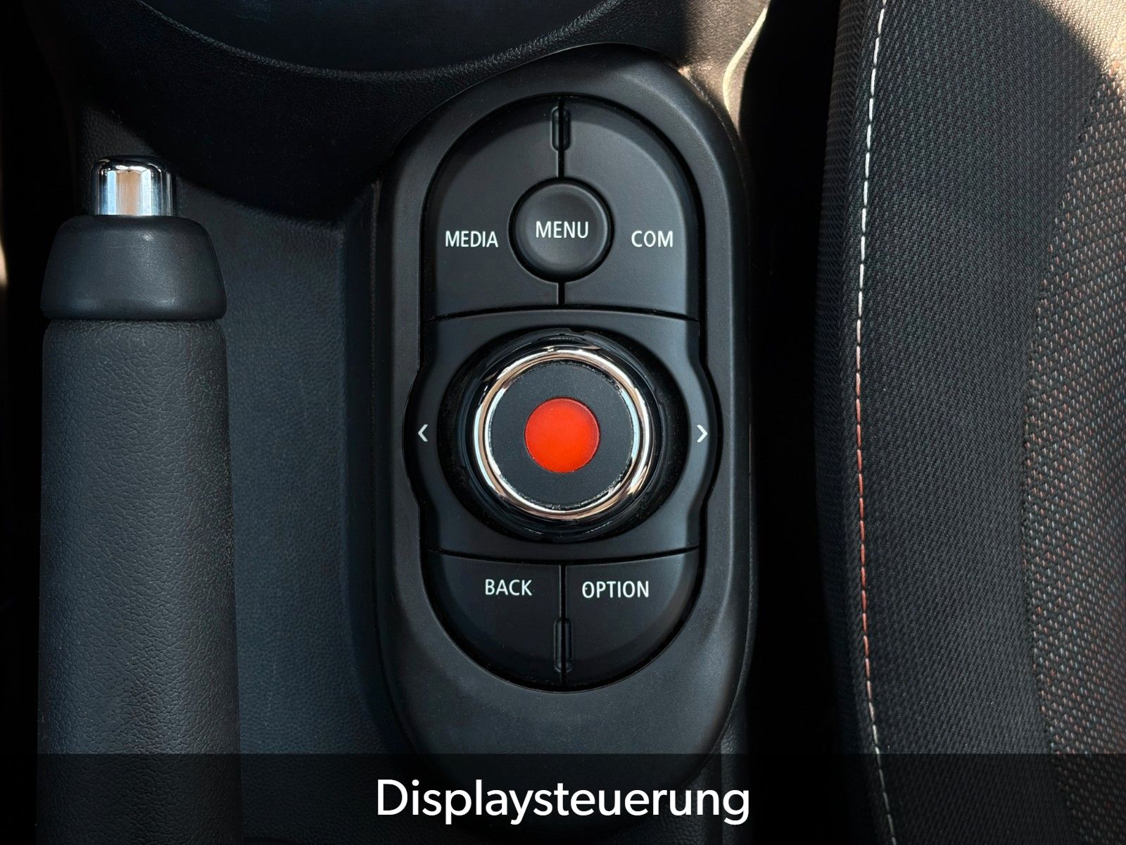 Fahrzeugabbildung MINI One Steptronic Blackyard TEMP LIMIT SHZ LED PDC