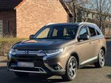 Mitsubishi Outlander 2.0 Benzin/LPG 1. Hand - Mitsubishi Outlander von privat