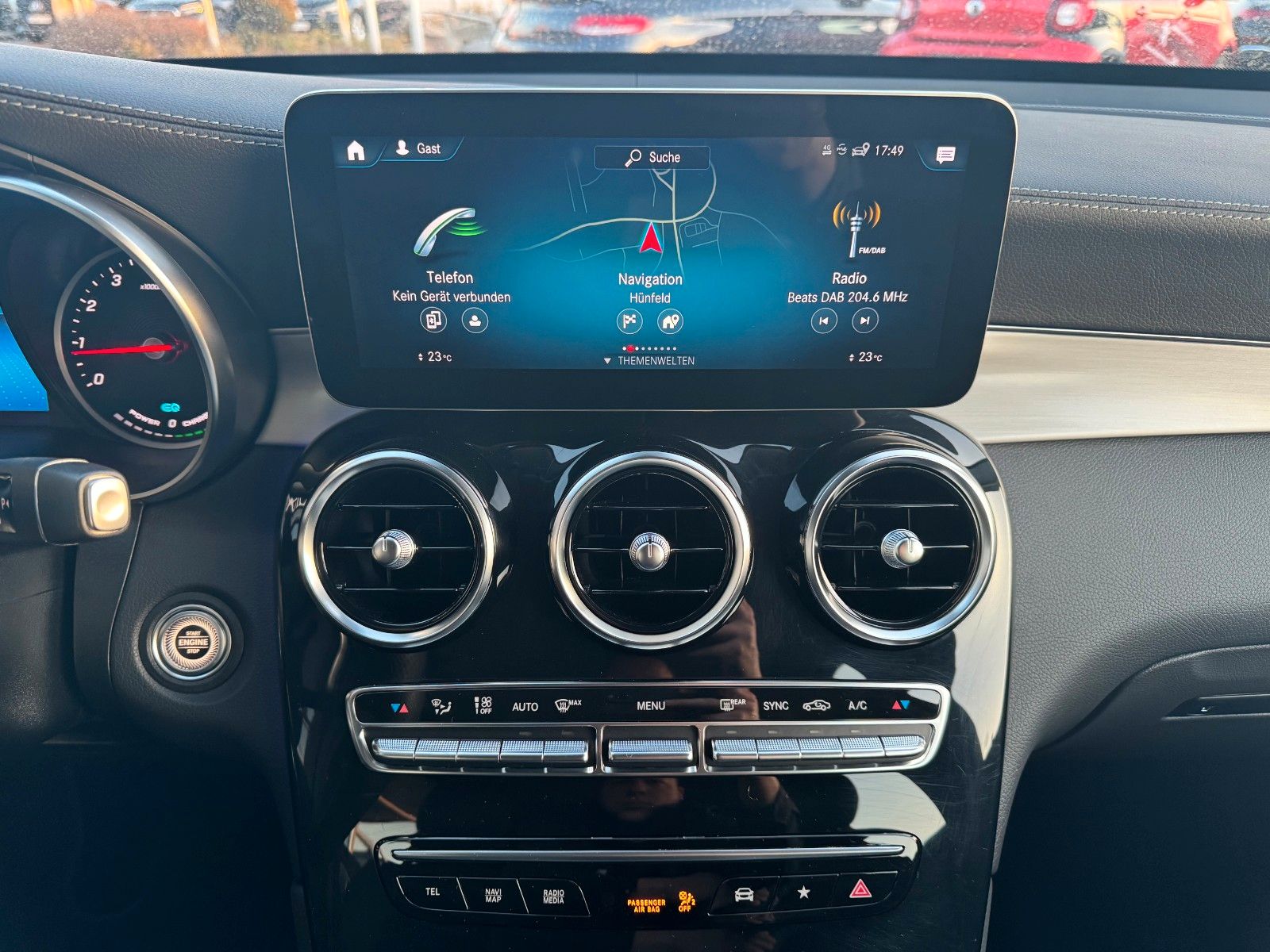 Fahrzeugabbildung Mercedes-Benz GLC 300 4M AMG Distr+360°+Memory+Ambiente+Carpla