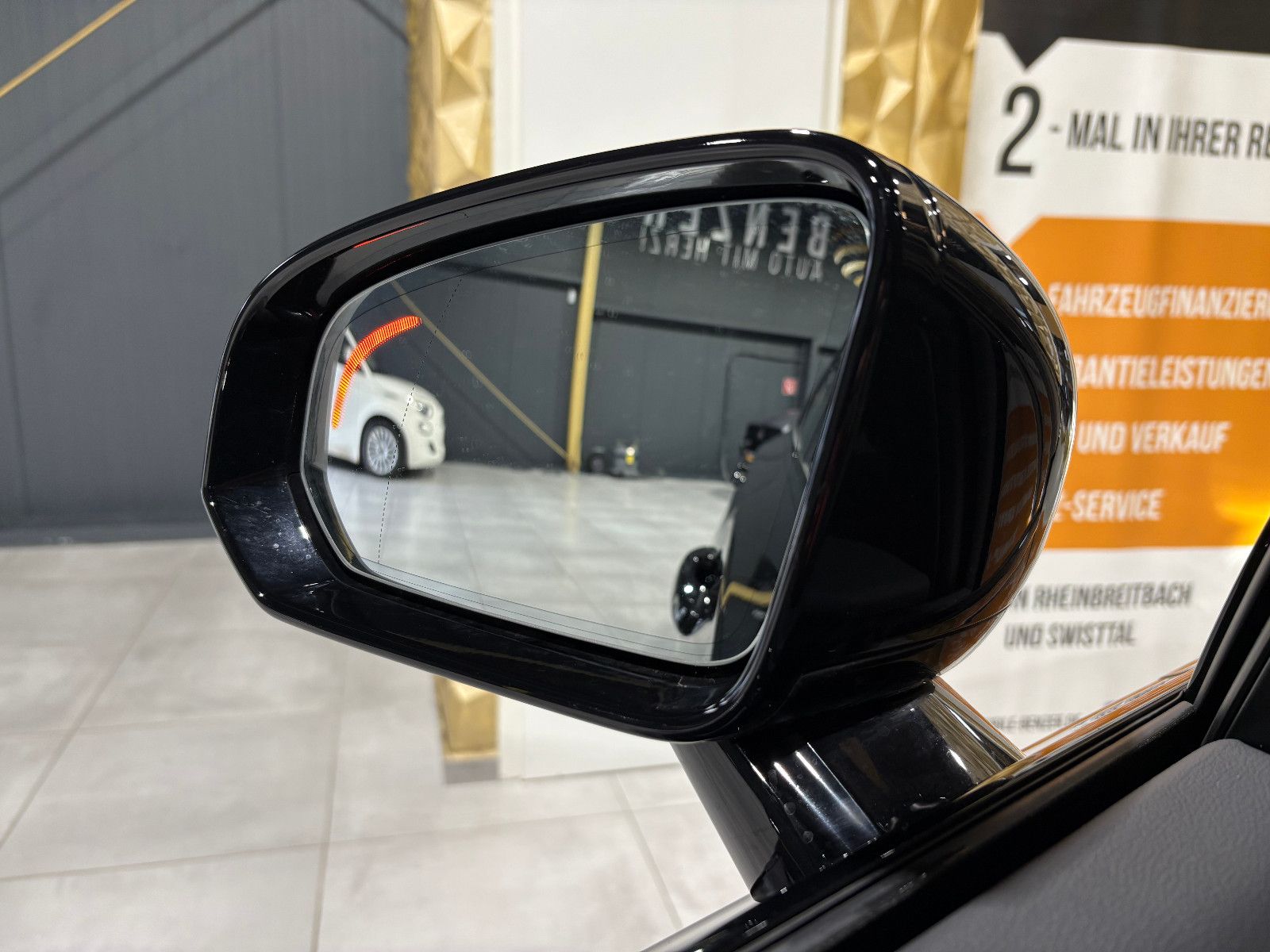 Fahrzeugabbildung Volvo V90 Kombi R Design Recharge Plug-In Hybrid AWD/