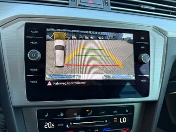 Volkswagen Passat Variant - 12