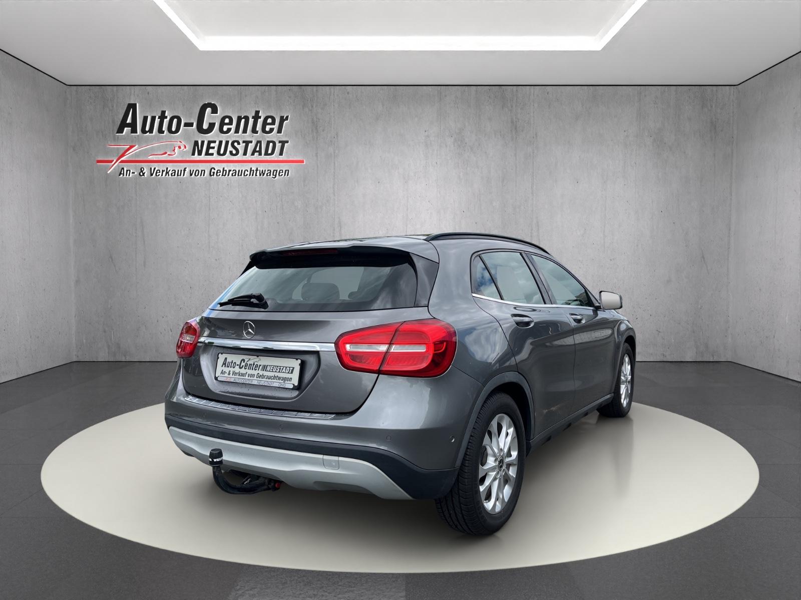 Mercedes-Benz GLA 200 AHK/PDC/NAVI/SHZ/BLU