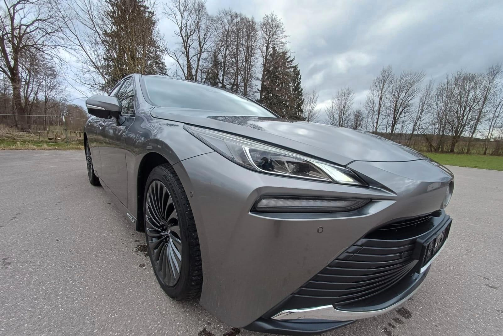 Toyota Mirai FCEV Advanced Matrix 360 Pano HUD JBL