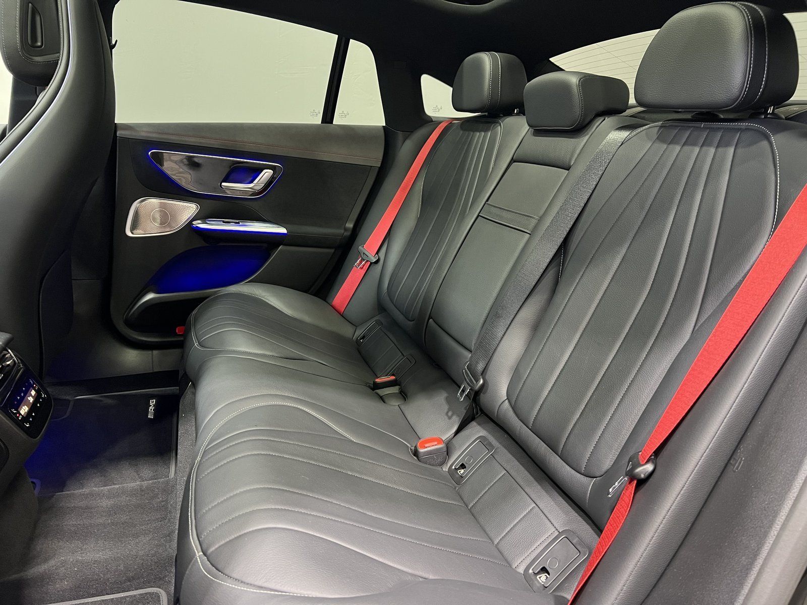 Mercedes-Benz EQE 500 4M AMG Premium Airmatic+PANO+22KW+4,5°HA foto 25