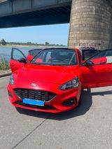 Ford Focus 2,0 TDCi 110kW ST-Line - Ford Focus mit Diesel-Antrieb: Limousine, 2.0