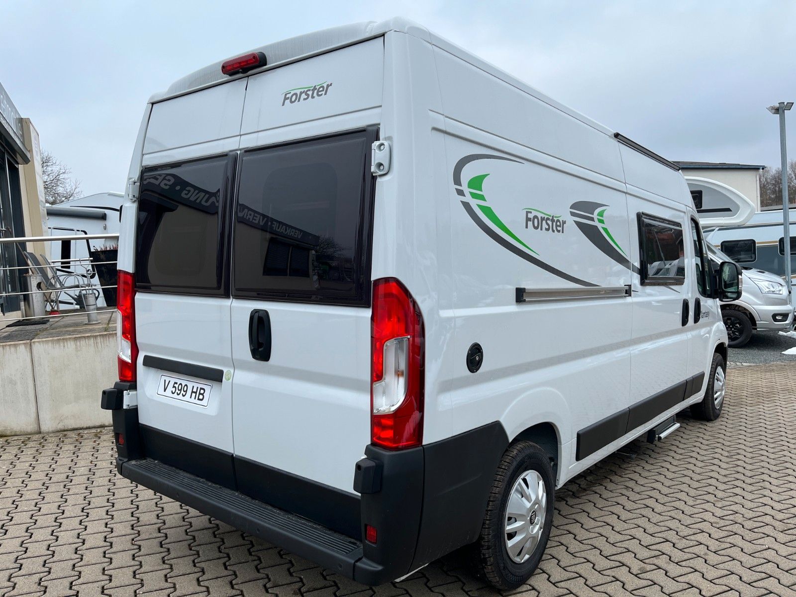 Fahrzeugabbildung Forster Vantasy V 599 HB *Modell26*Rückfahrkam.*Dieselhz