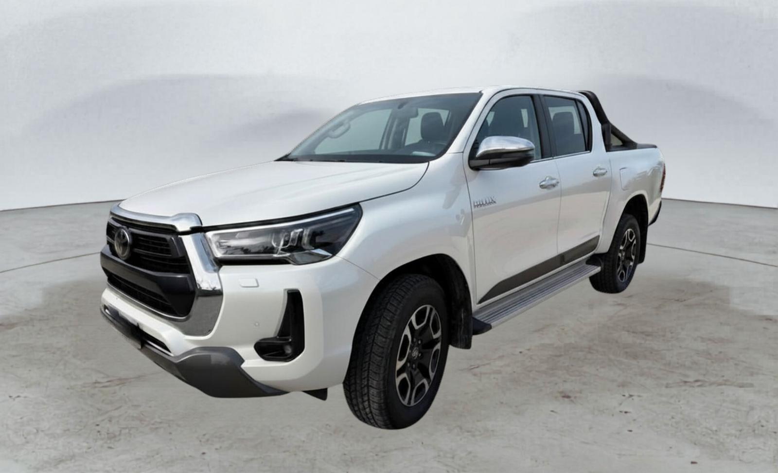 Toyota Hilux 2.8 D A/T 4WD 4 porte Double Cab Ex