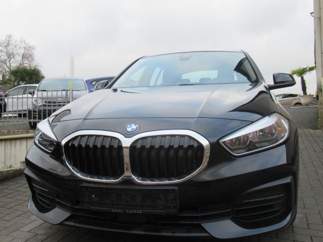 BMW 118 i Advantage- Navi-Kamera-AHK-PDC-SHZ-Leder