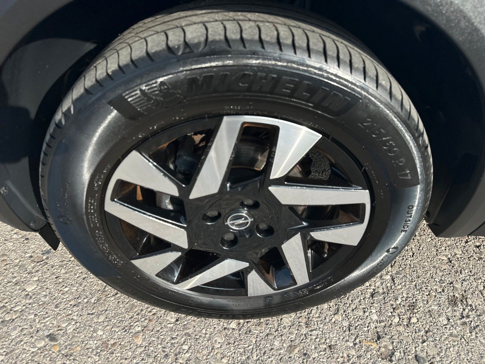 Fahrzeugabbildung Opel Mokka Elegance, Rückfahrkamera, Sitzheizung