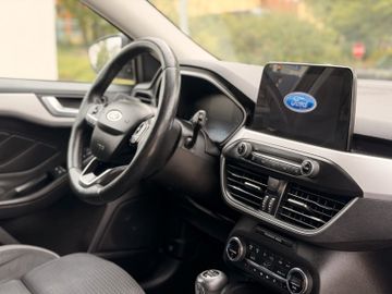 Ford Focus - 11
