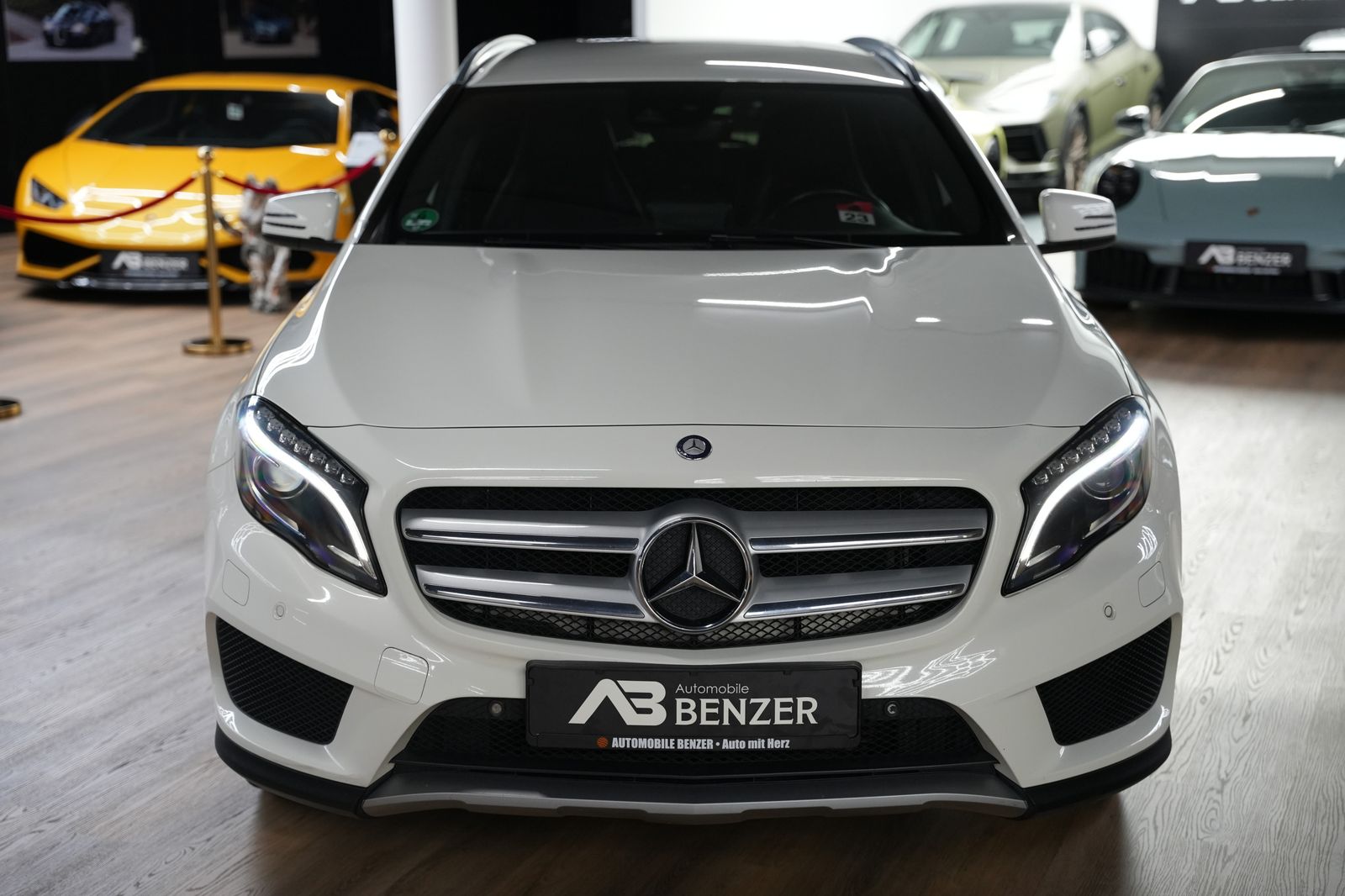 Fahrzeugabbildung Mercedes-Benz GLA 220 CDI 4Matic *AMG*SHZ*Navigation*