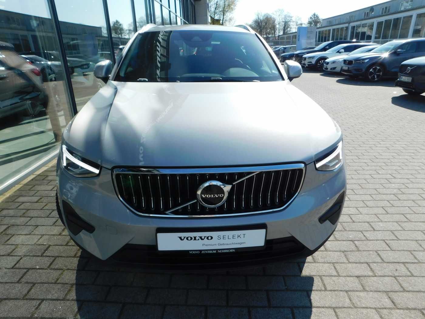 Fahrzeugabbildung Volvo XC40 Plug-In-Hybrid T4 Recharge DKG Plus Bright