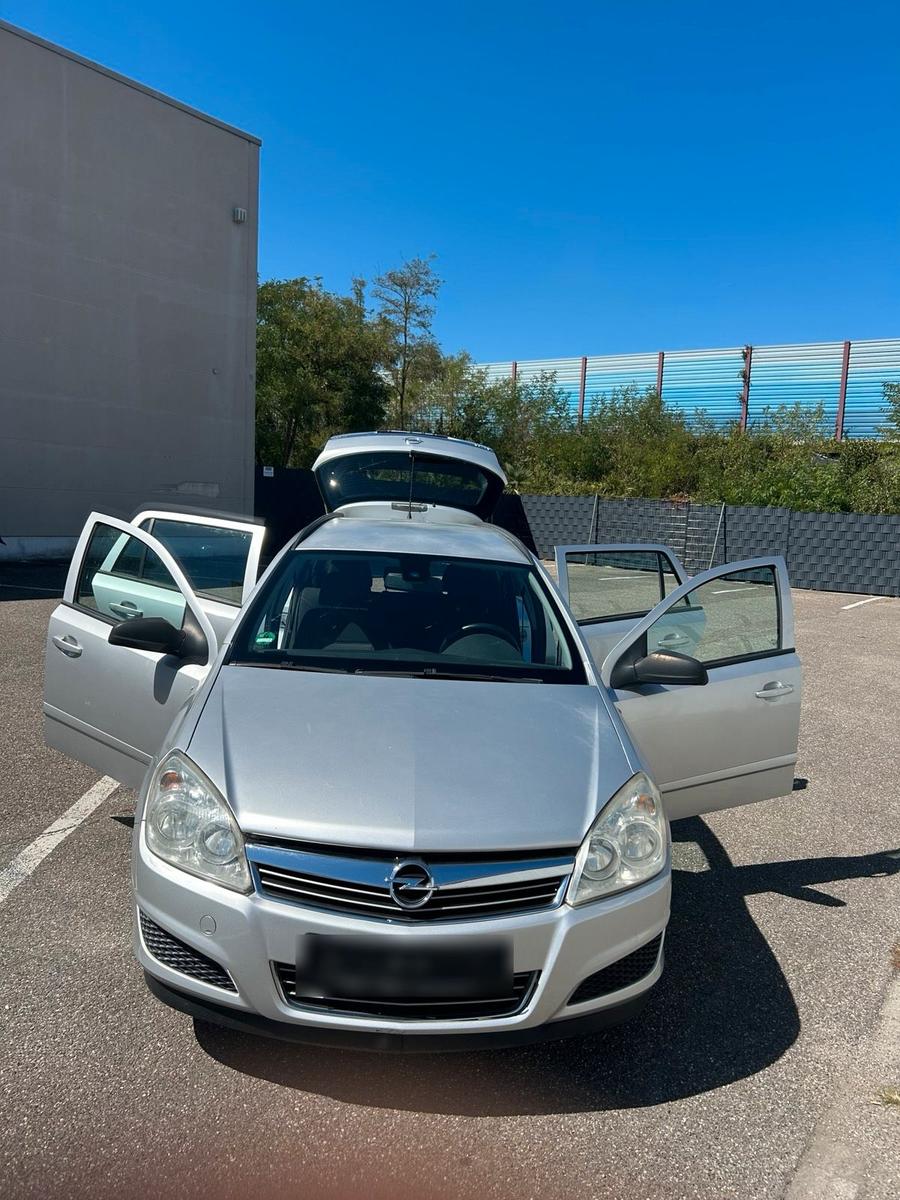 Opel Astra 2008 — photo 6