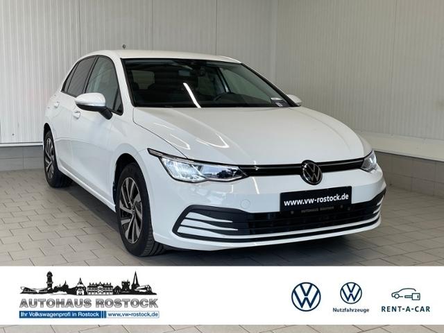 Volkswagen Golf VIII Life 1.0 eTSI DSG NAVI ACC SHZ