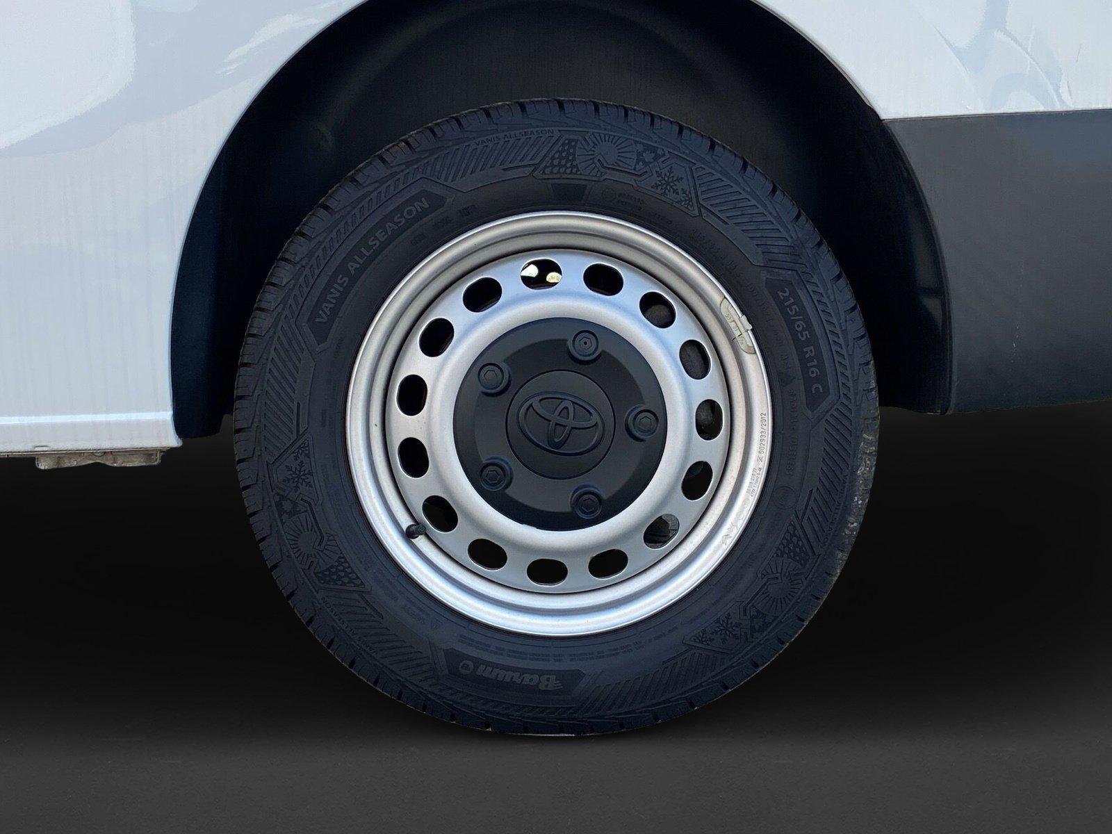 Toyota Proace  2,0 D 6-Gang L2 Kasten 4-türig Meister