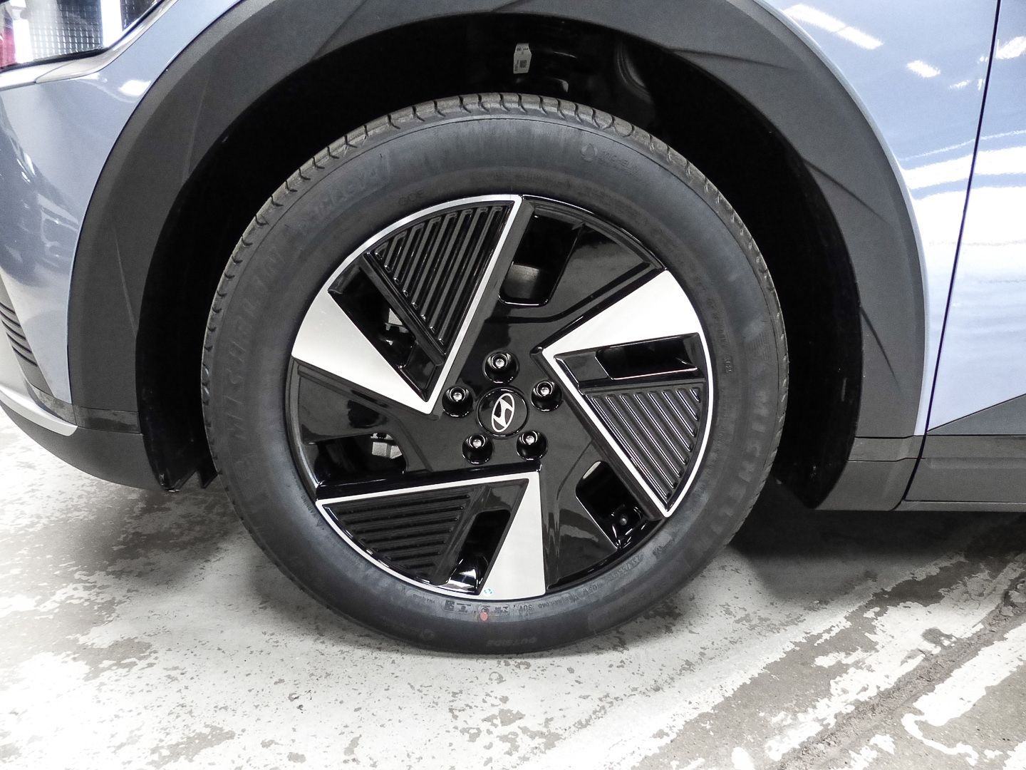 Hyundai IONIQ 5 Centriq Sitz-Paket LED-Paket Navi Leder  imagem 3