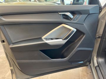 Audi Q3 35 TDI *LED*LIVECOCKPIT*ACC*NAVI*SHZ*MFL*