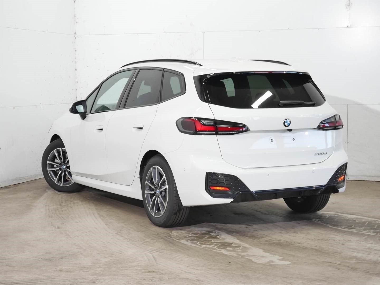 BMW 220 Active Tourer - Bild 3
