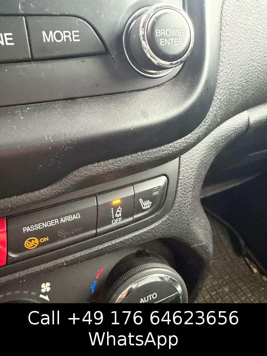Jeep Renegade 2014 — photo 15