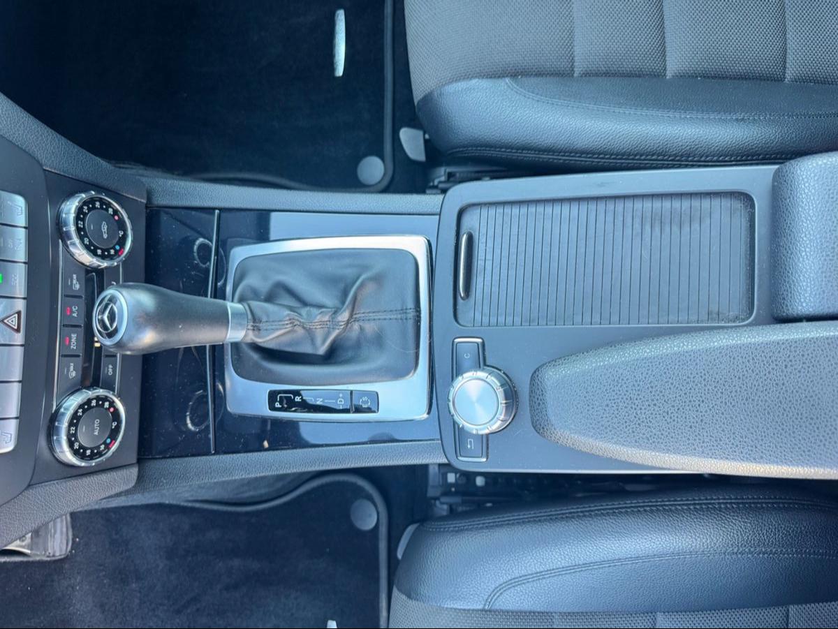 Mercedes-Benz C 180 C Coupe Navi /Automatik/Tempomat