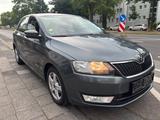 Skoda Rapid 1.4 TDI *Automatik*Zahnriemen-neu*Scheckh. - Skoda Rapid in Frankfurt (Main)