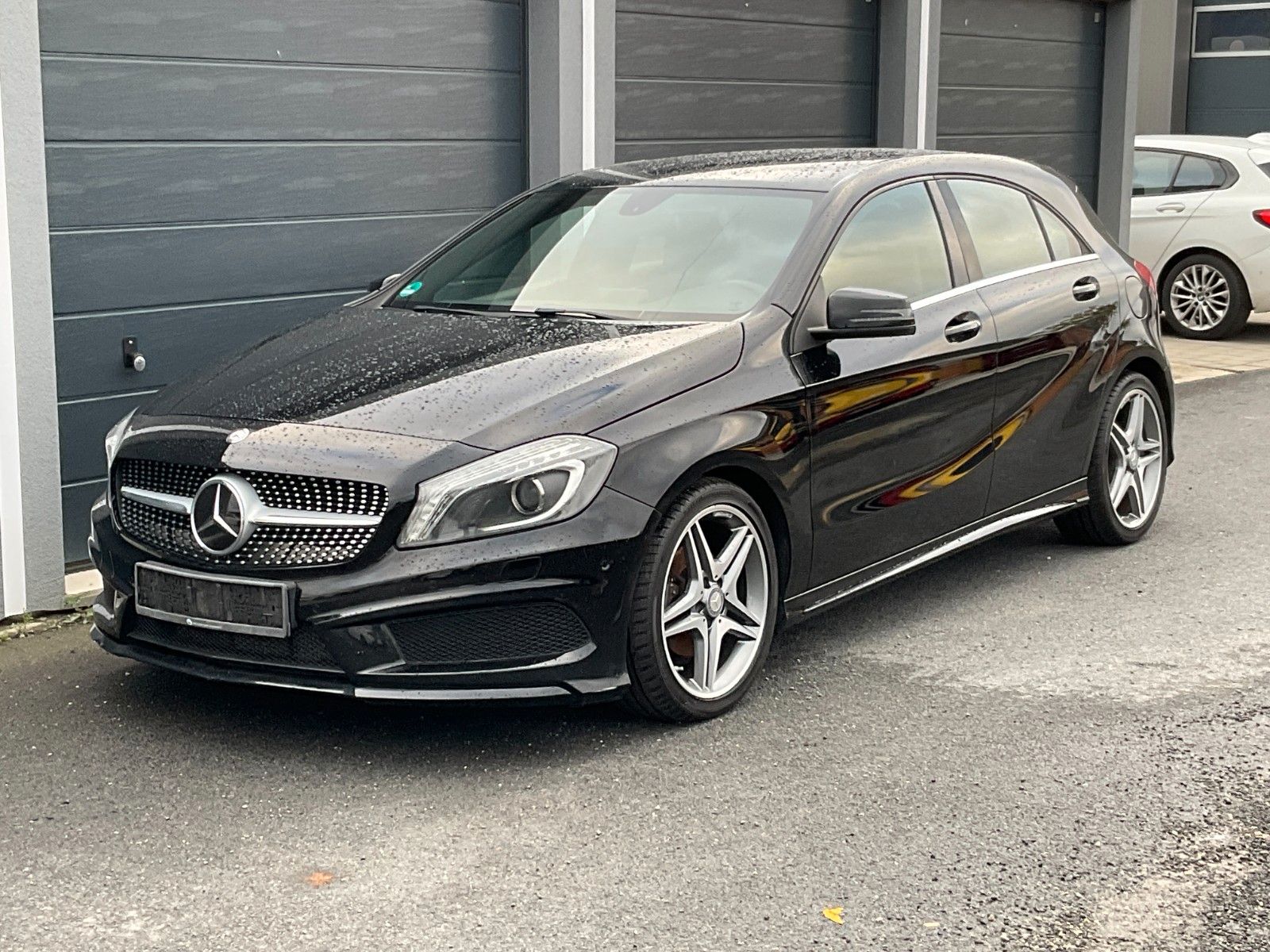 Gebrauchtwagen Mercedes-Benz A 180 A 180 Street Style – AMG Line – Händler/Export in Marktzeuln