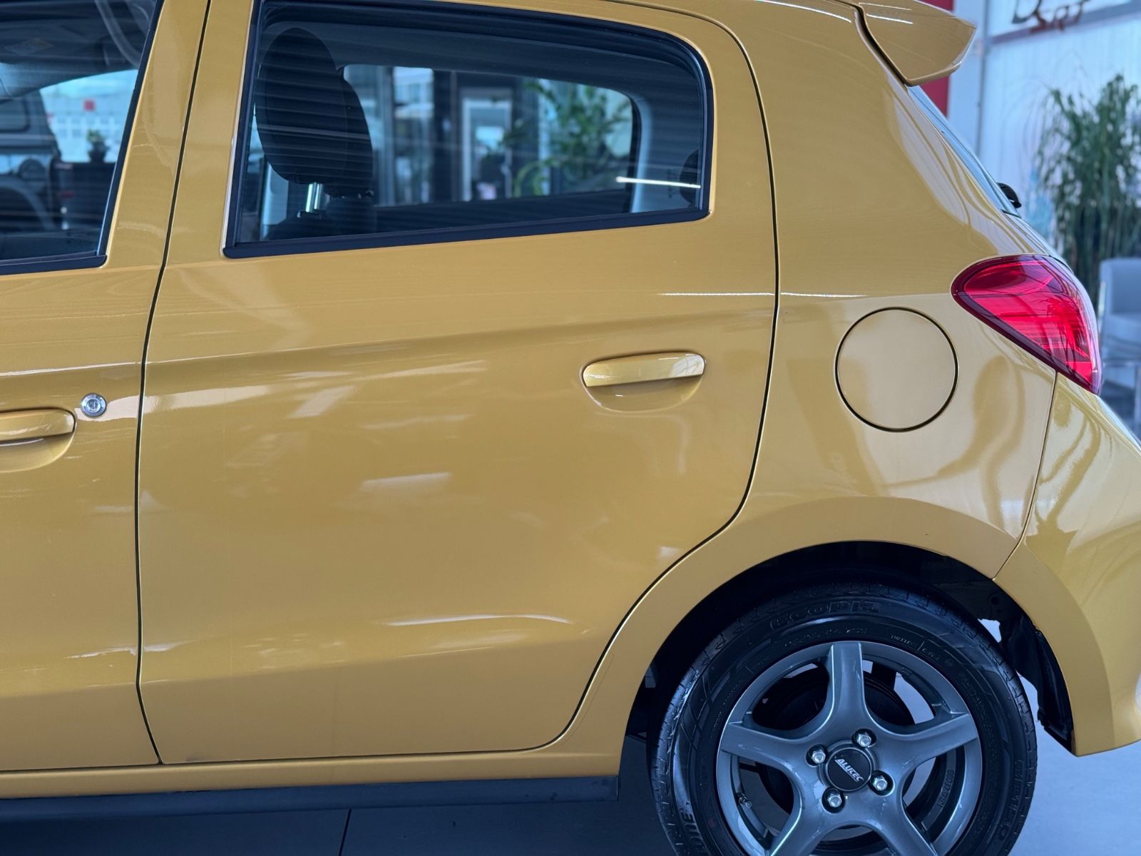 Fahrzeugabbildung Mitsubishi Space Star 1,2 Select Klima Alufelgen TOP