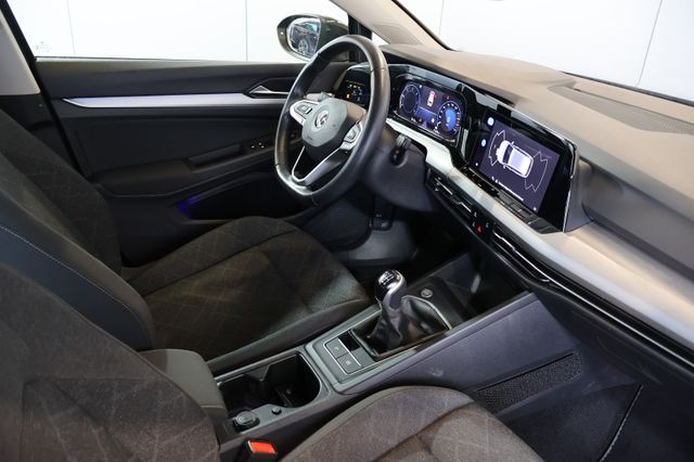 Volkswagen Golf VIII 2.0 TDI Life AID+CARPLAY+LED+AMBIENT