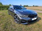 BMW 330d xDrive Touring M Sport Auto. sehr gepflegt - BMW 330 in Dresden