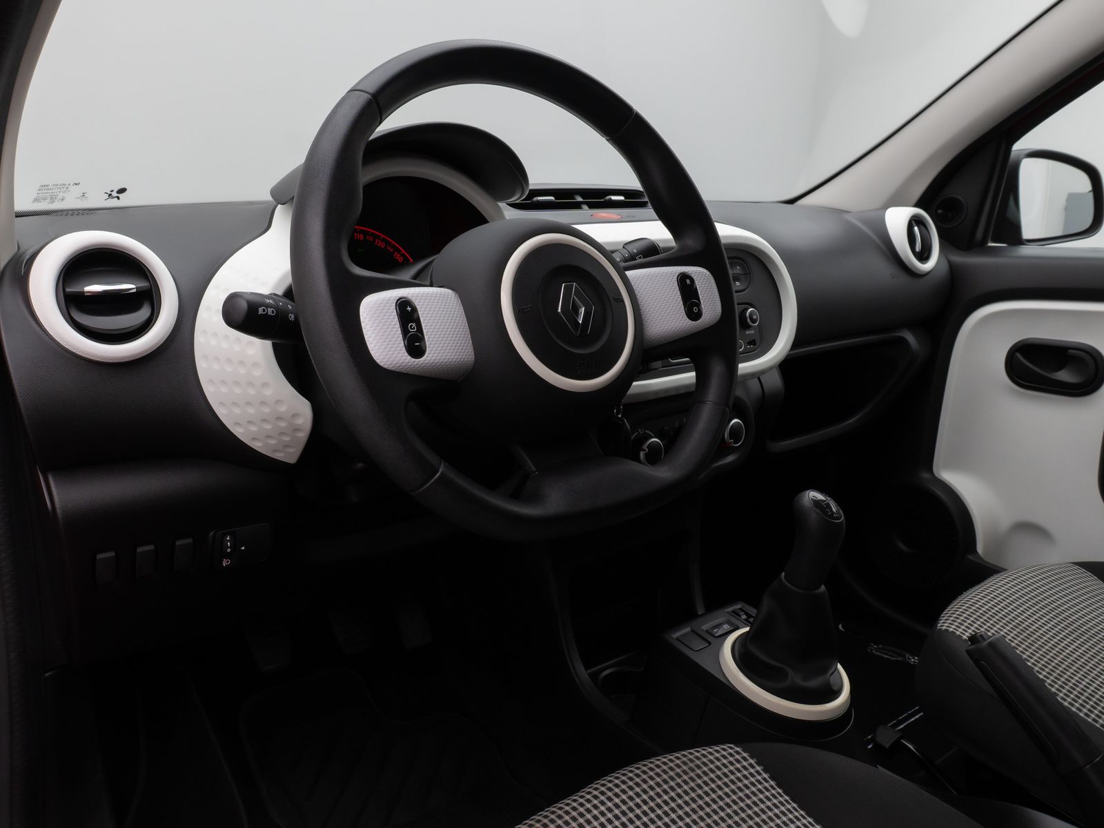 Fahrzeugabbildung Renault Twingo Life Bluetooth USB Tempomat