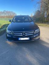 Mercedes-Benz E 220 d T Automatik dunkelblaumet. Avantgarde - Mercedes-Benz E 220 in Osnabrück