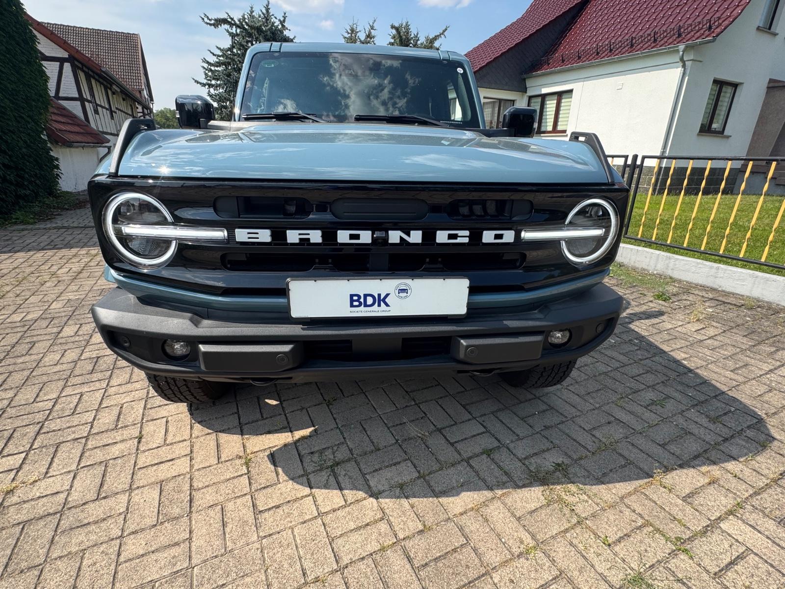 Ford Bronco Outer Banks 4x4