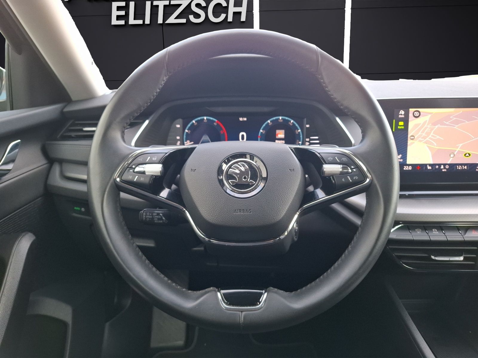 Fahrzeugabbildung SKODA Octavia Combi TDI Ambition DSG LED Navi ACC PDC