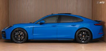 Porsche Panamera - 3