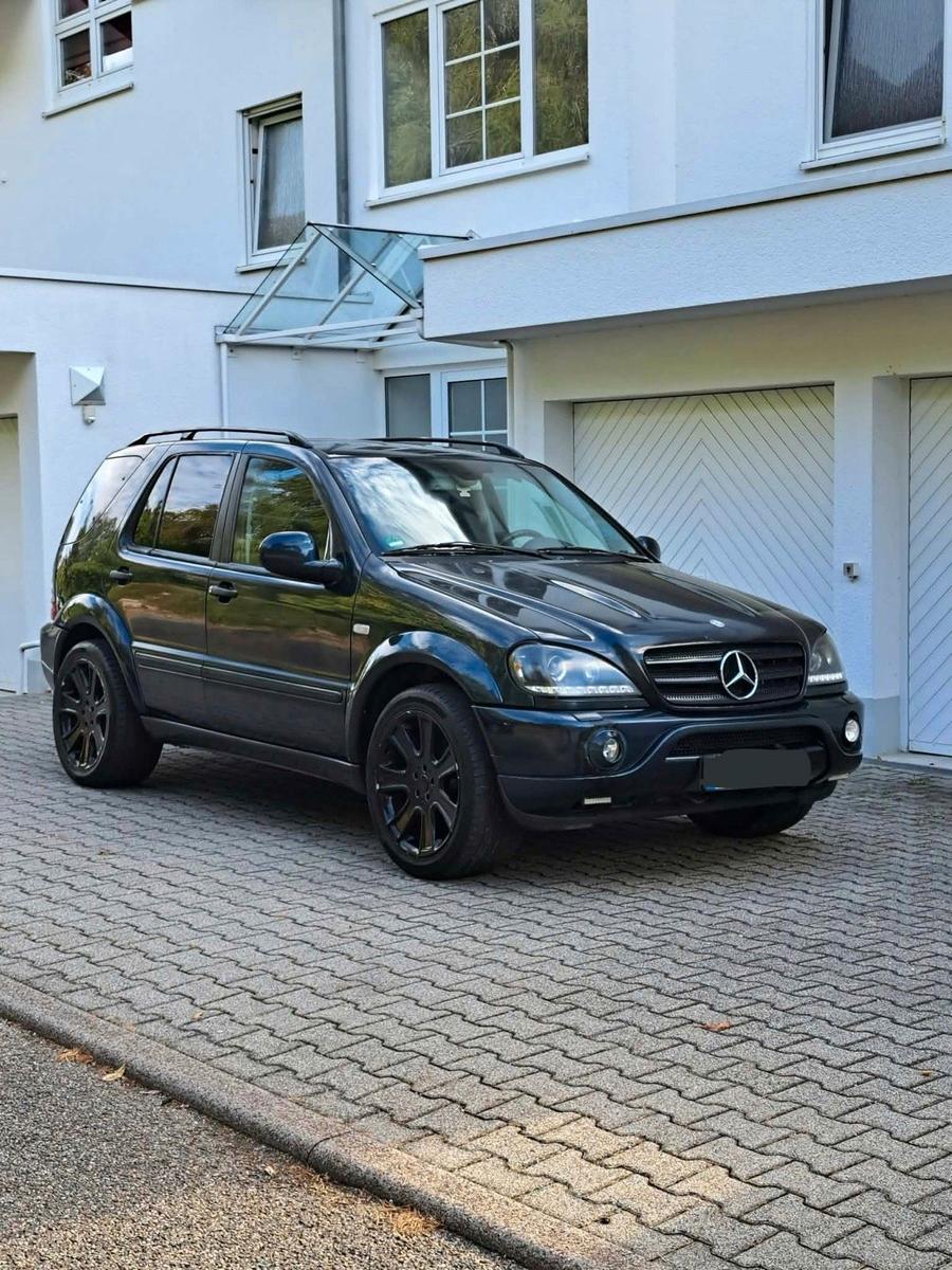 Mercedes-Benz ML 55 AMG