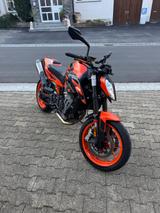 KTM Duke 890 GP Tech Pack Akrapovic - KTM 890 DUKE GP
