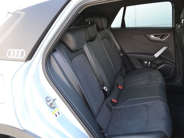 Q2 35 TDI quattro S-tronic S-line Inter. AHK/MAT