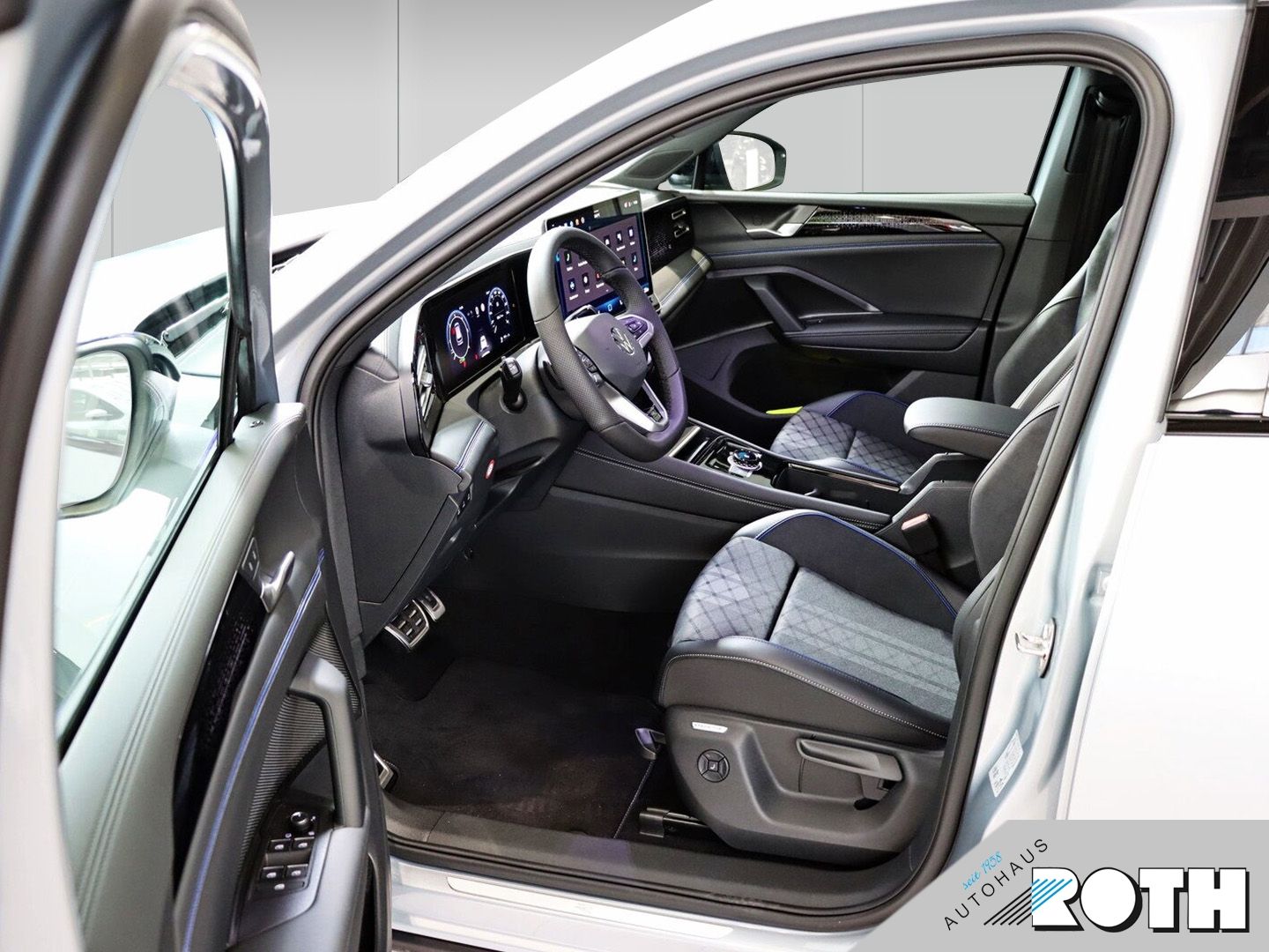Volkswagen Tiguan R-Line 2.0 TDI DSG MATRIX AHK foto 3