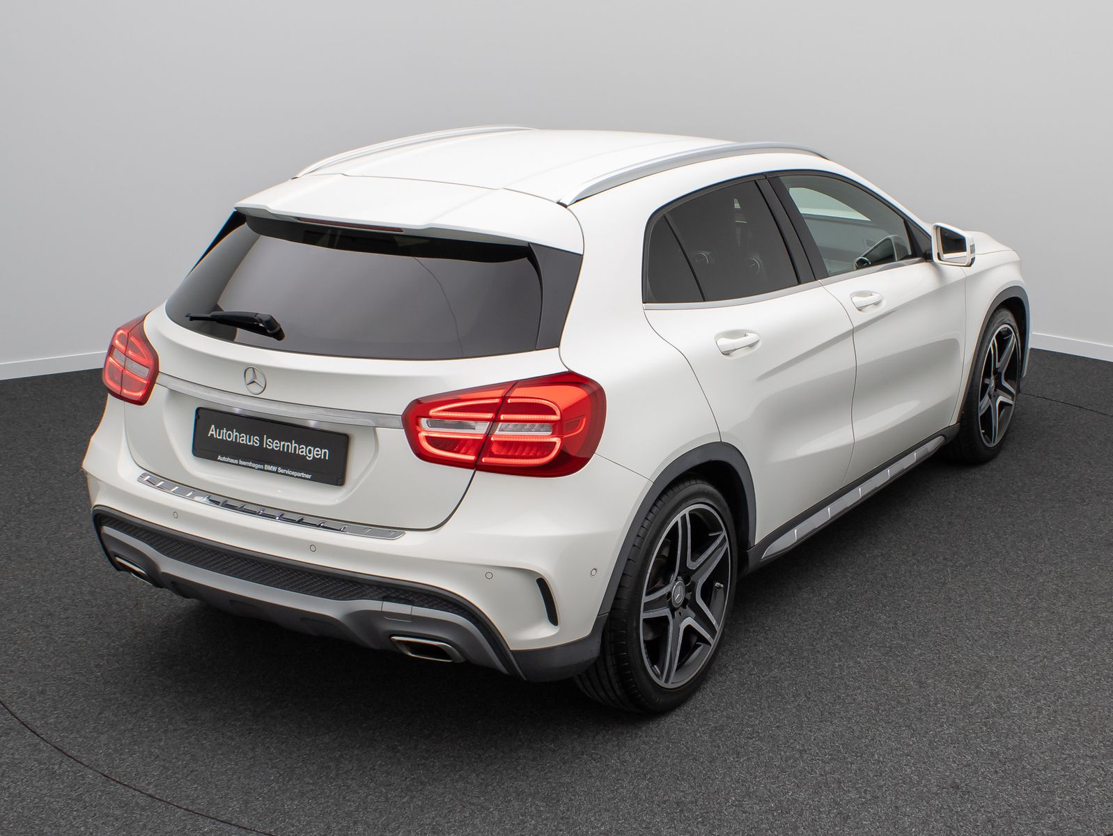 Fahrzeugabbildung Mercedes-Benz GLA 200 Street Style ParkAss Navi Bi-Xenon Leder